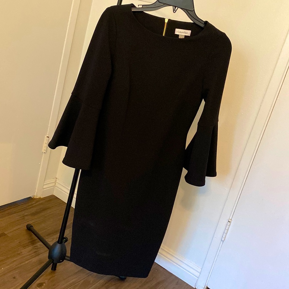 CALVIN Klein long sleeve black dress 🤍 in a very good condition
